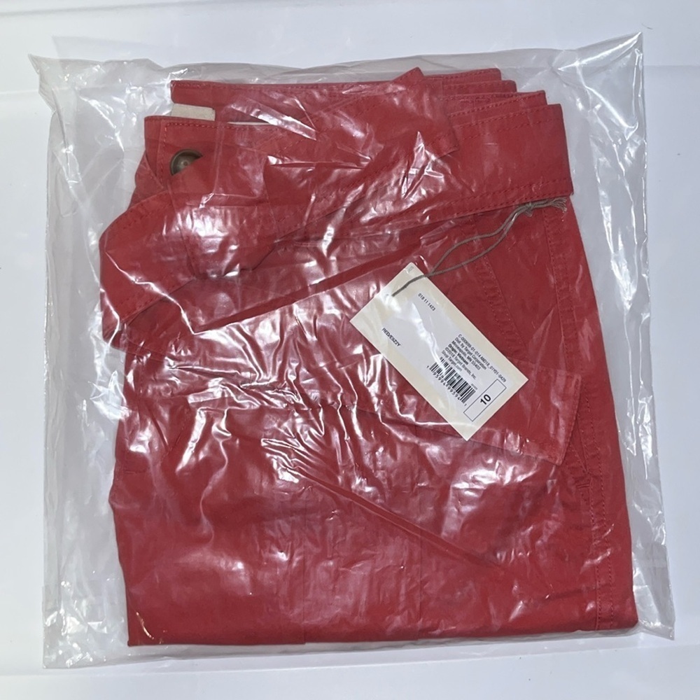 A New Day High-Rise Chino Shorts Belted Red Women’s Size 10 - Picture 9 of 9